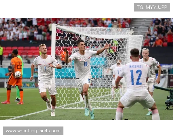 捷克外流天才球员近期表现稳健，持续提升欧洲赛场竞争力