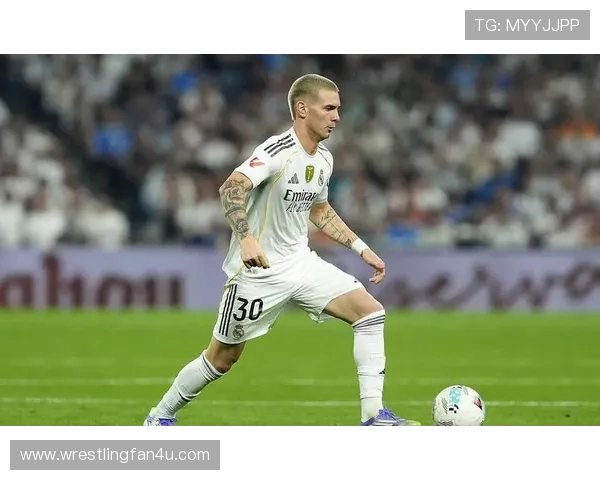 皇马压制对手能力明显下降,比赛控制力面临严峻考验 皇马压制对手能力明显下降,比赛控制力面临严峻考验