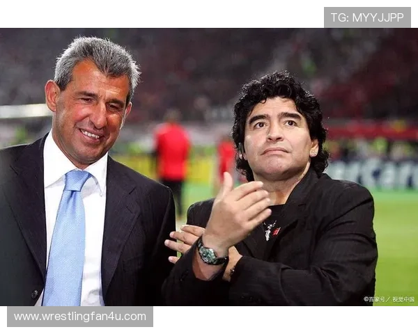 C罗 vs 马拉多纳:历史地位差距在哪 C罗 vs 马拉多纳:历史地位差距在哪